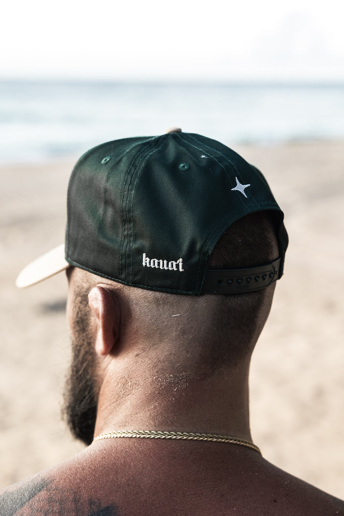 The Black Mountain Snapback Hat — Emerald with Tan Brim