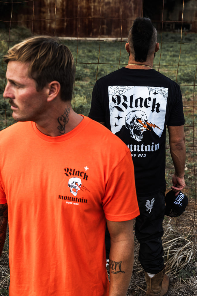 The Skull Mountain Tee — Glow In The Dark — ORANGE