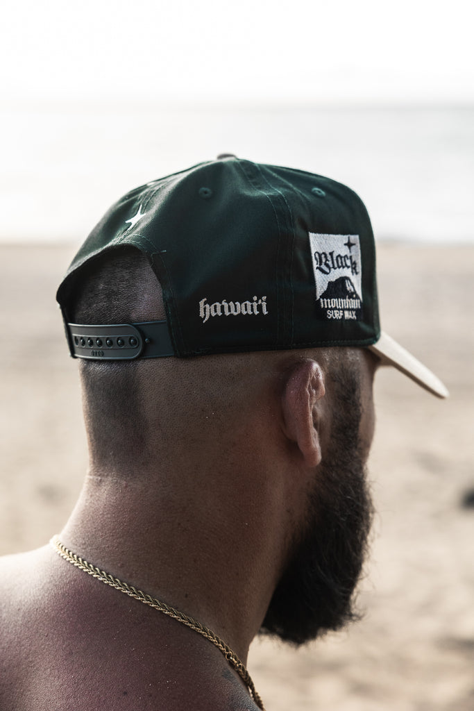 The Black Mountain Snapback Hat — Emerald with Tan Brim